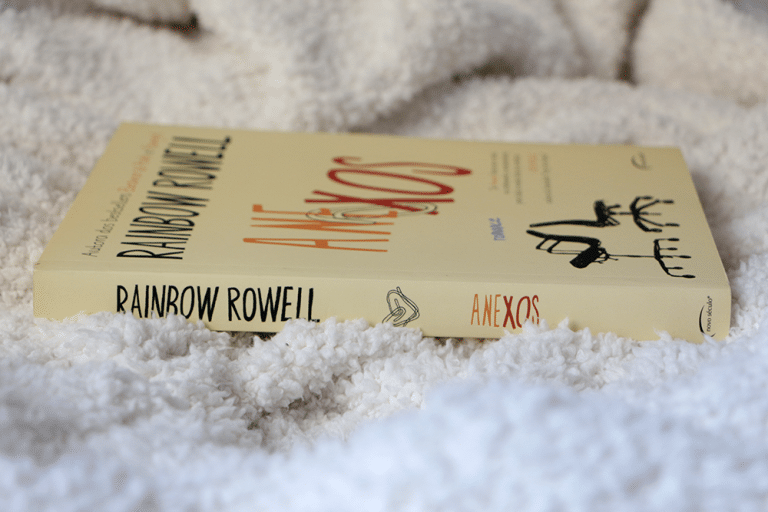 Anexos, Da Rainbow Rowell - Prateleira De Cima